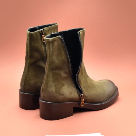 BIKER IN CROSTA SCAMOSCIATA