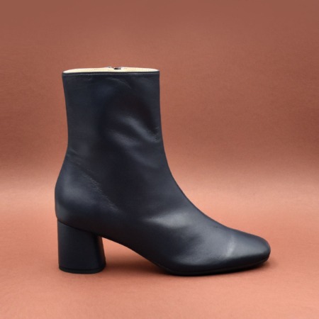 STIVALETTO IN MORBIDA PELLE BLU